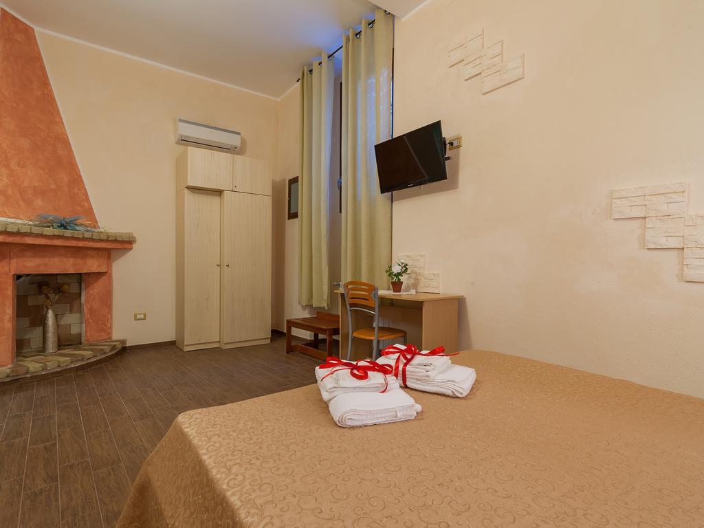 Il Borgo Bed and Breakfast Cagliari Kamer foto